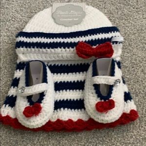Newborn photo outfit